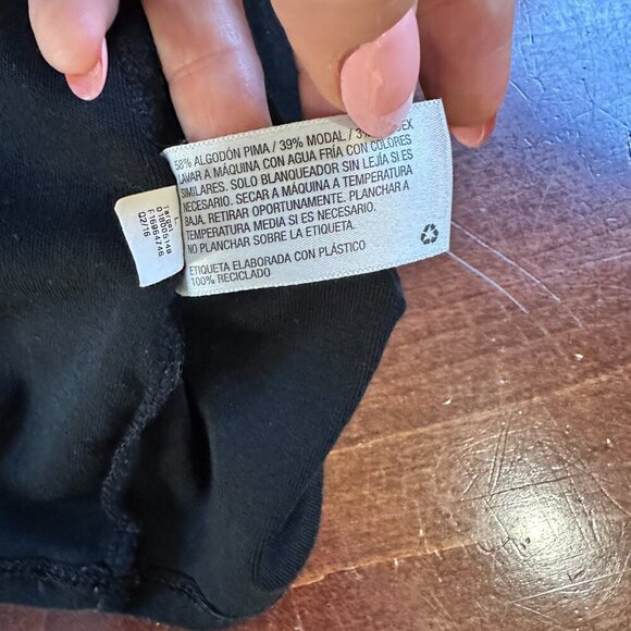 MERONA The Ultimate Tee Shirt T Shirt V Neck Top Size Large Black - Picture 8 of 8